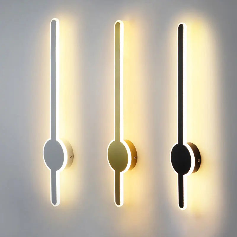 Strip wall lamp